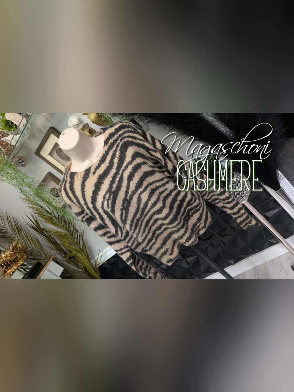Magaschoni Cashmere Tiger Print Sweater MD-LG